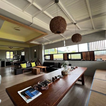 Back To Real Hostel Taitung Экстерьер фото