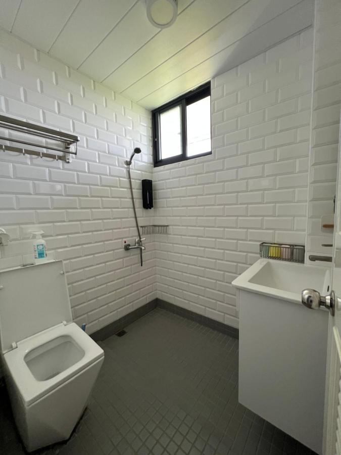 Back To Real Hostel Taitung Экстерьер фото