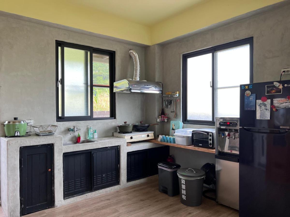 Back To Real Hostel Taitung Экстерьер фото