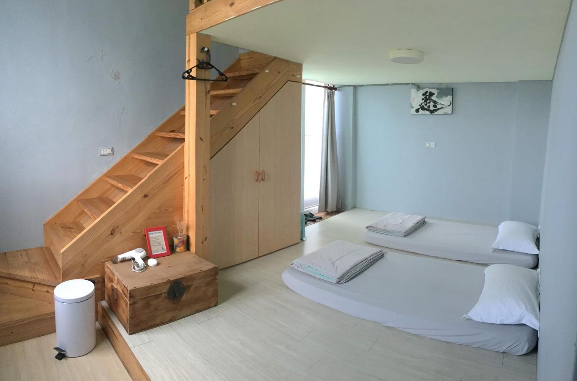 Back To Real Hostel Taitung Экстерьер фото
